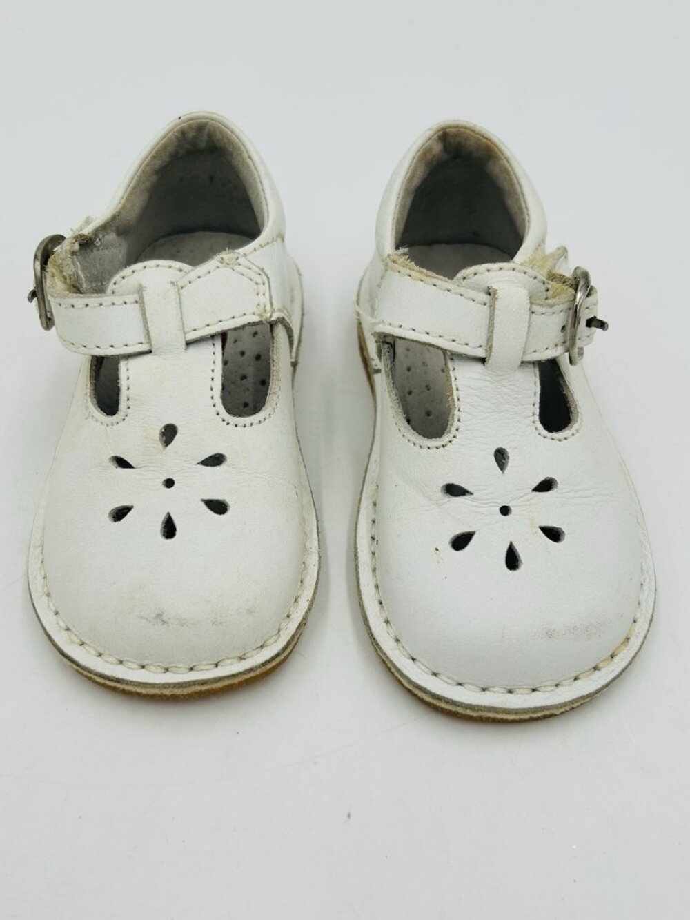 L’AMOUR Style 751 White Leather Mary Jane T-Strap Dress Shoes Sz 5 Toddler Girls